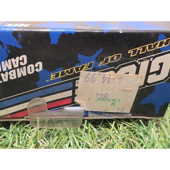Vtg G.I Joe 1993 Hasbro Combat Camo Duke Hall of Fame Action Figure New Sealed - Picture 9 of 12